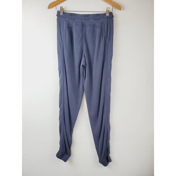 Free People MOVEMENT Back Into It Joggers Black Womens Small Gray Modal Light - Picture 14 of 14